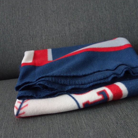 Boston Red Sox Blanket 46 inches by 52 inches - Picture 2 of 6